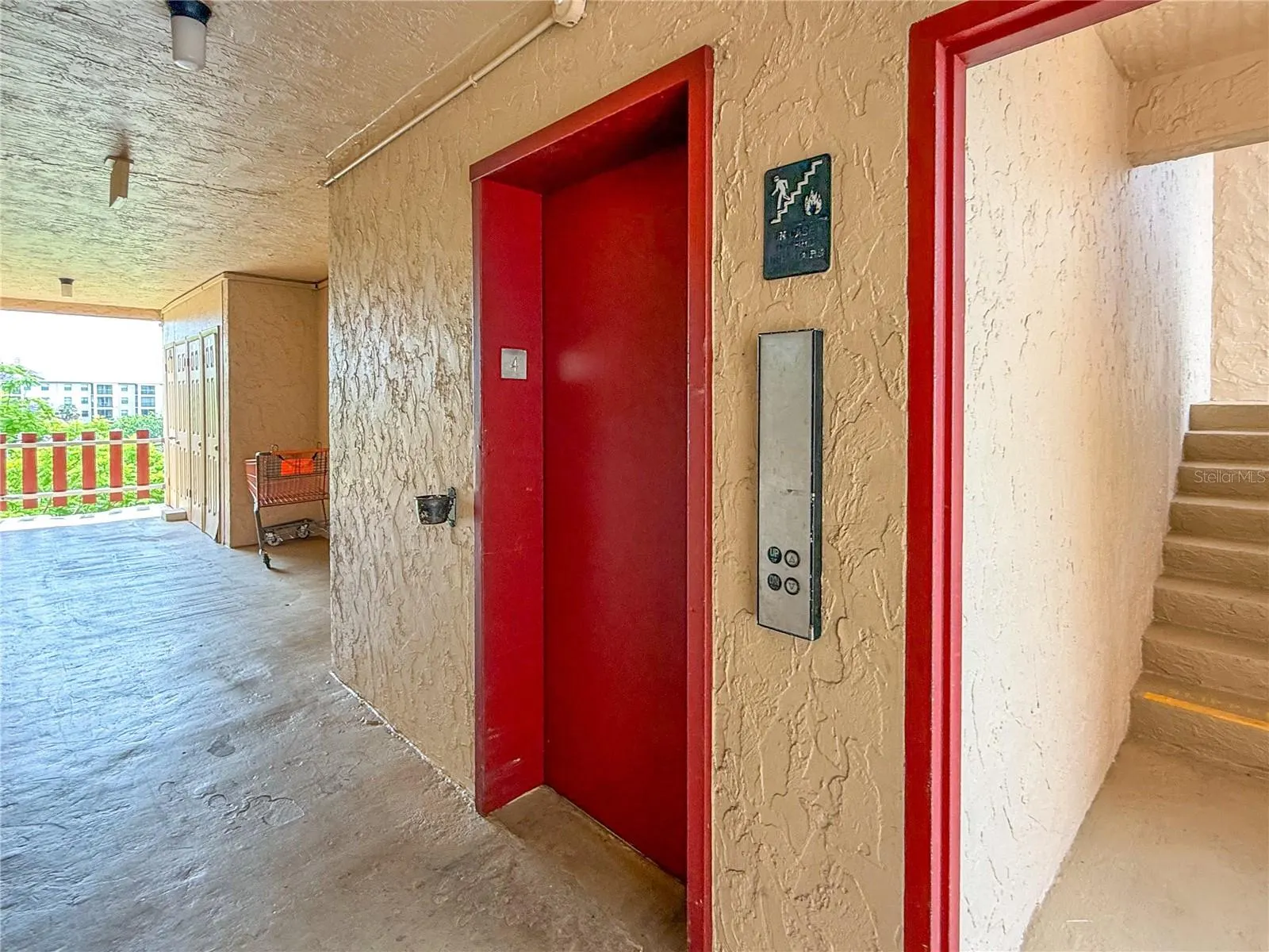 4103 LAKE BAYSHORE DR #404, #404