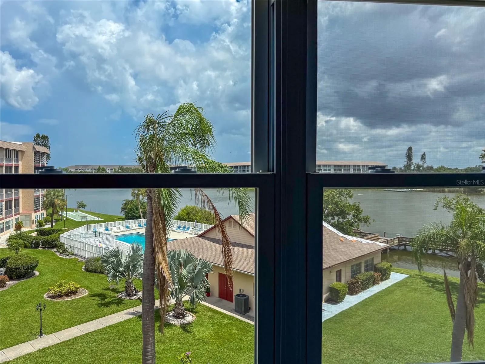 4103 LAKE BAYSHORE DR #404, #404