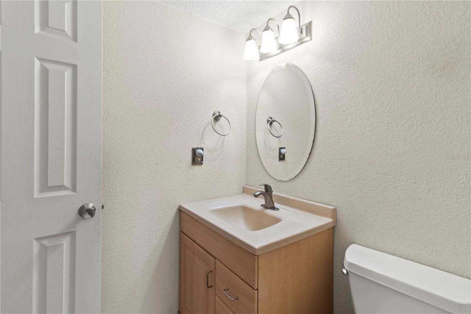 4103 LAKE BAYSHORE DR #404, #404