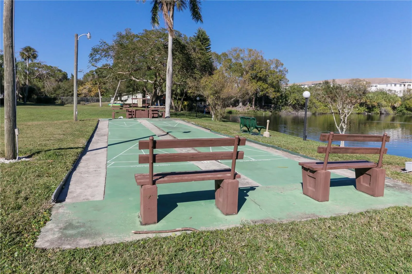 4103 LAKE BAYSHORE DR #404, #404