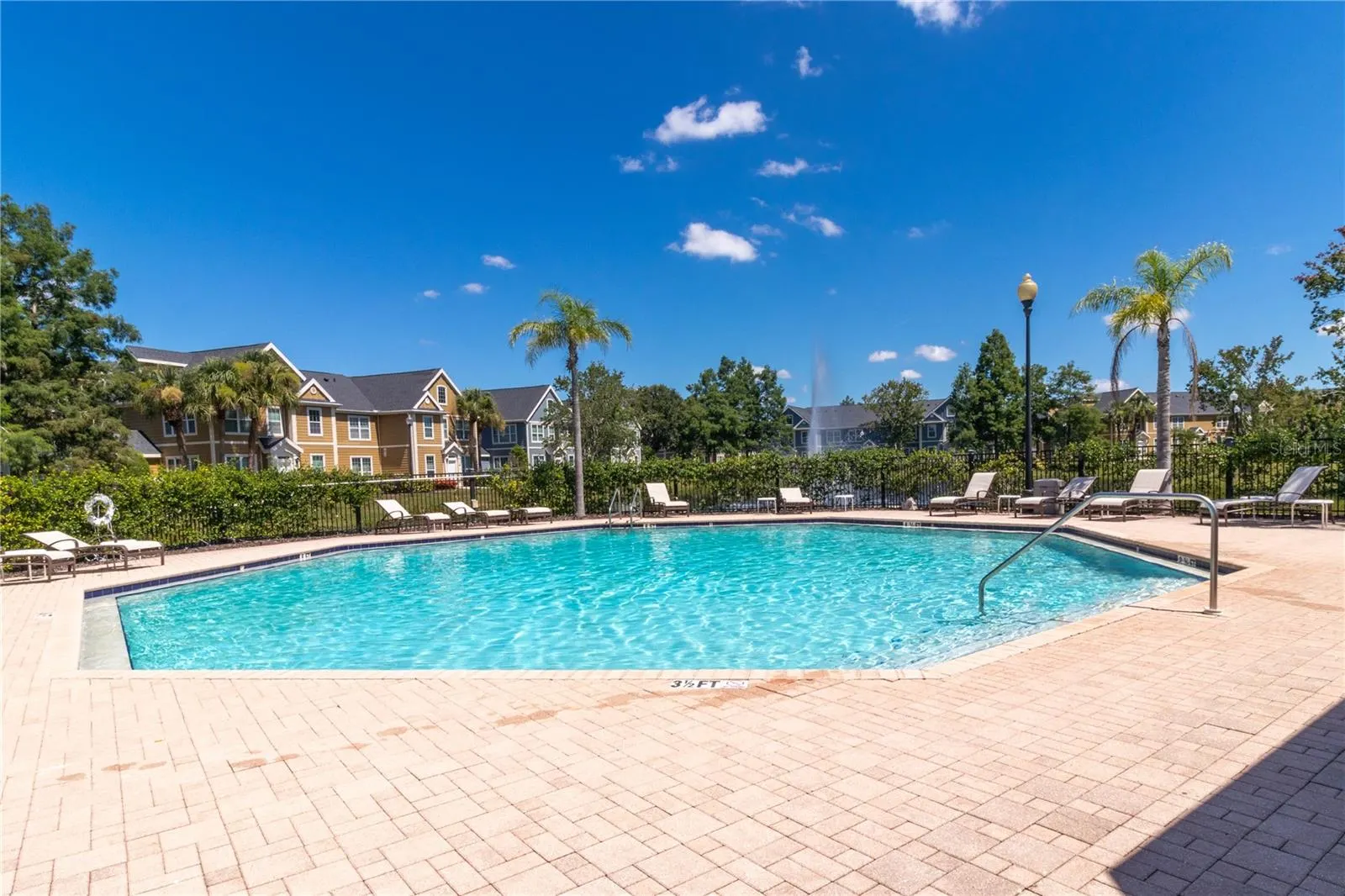 5560 ROSEHILL RD #103, #103
