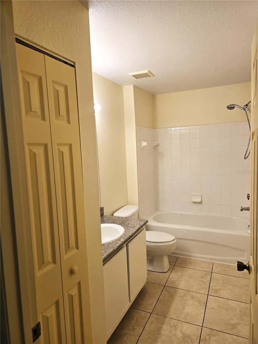 7428 VISTA WAY #201, #201