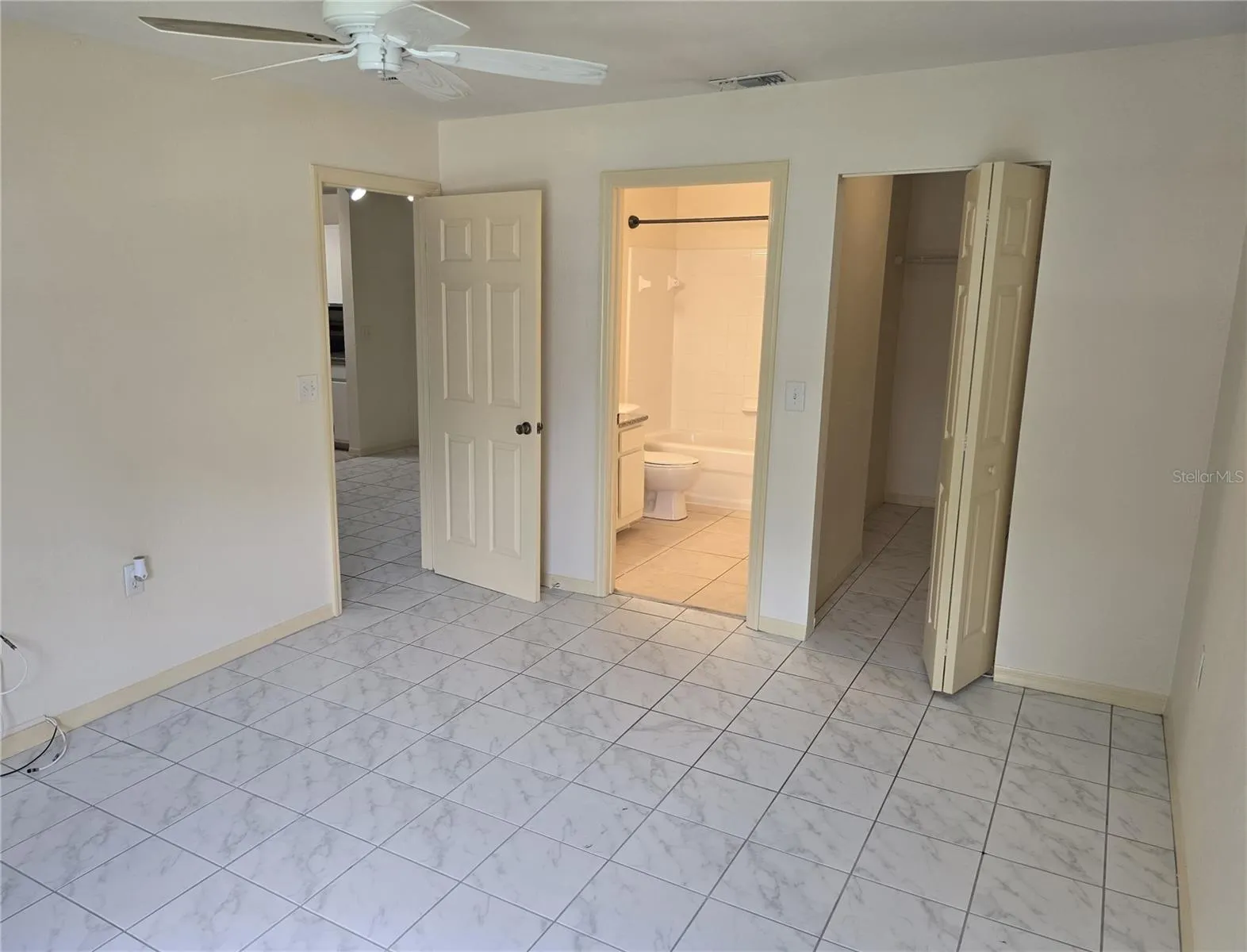 7428 VISTA WAY #201, #201