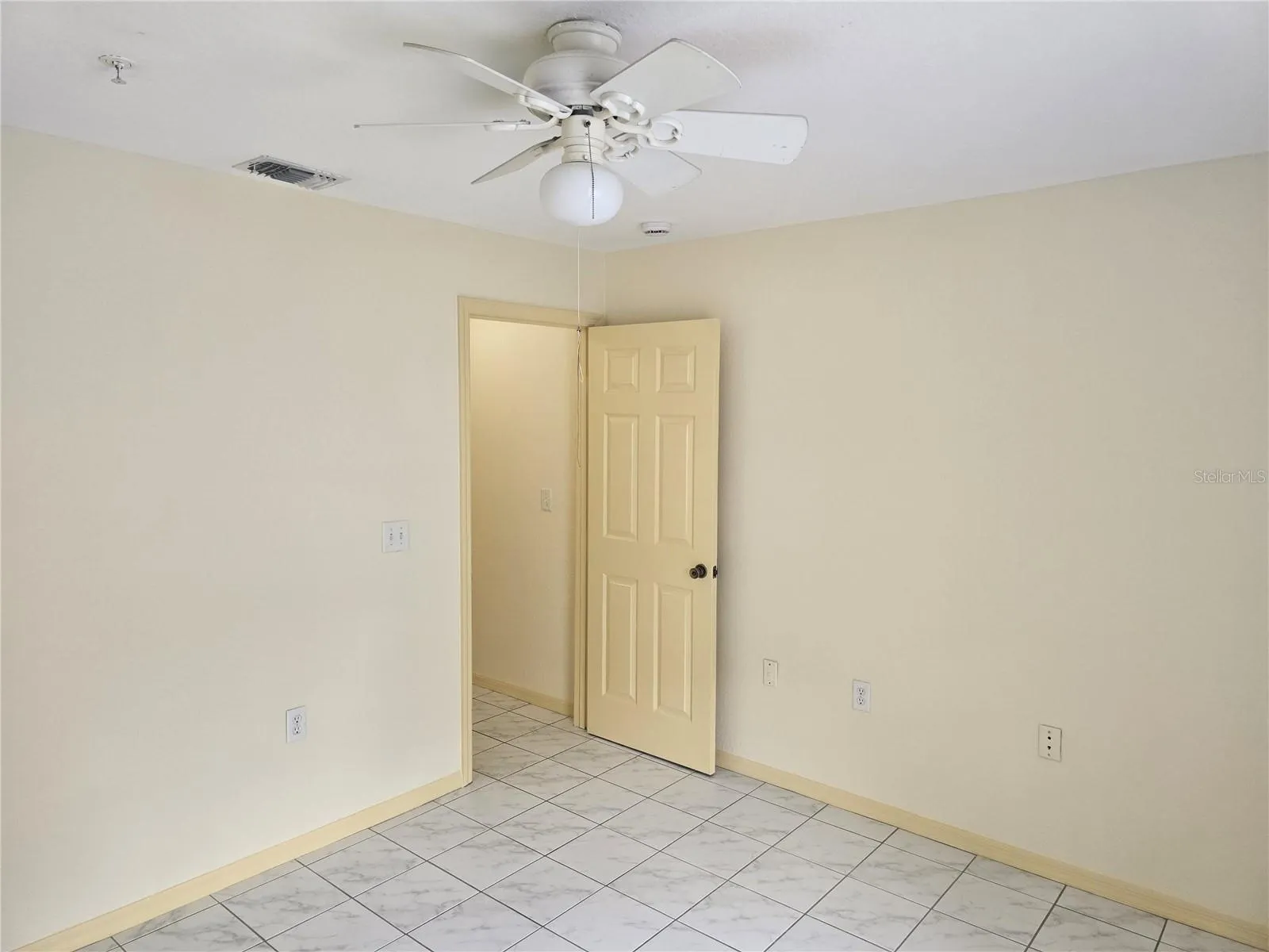 7428 VISTA WAY #201, #201