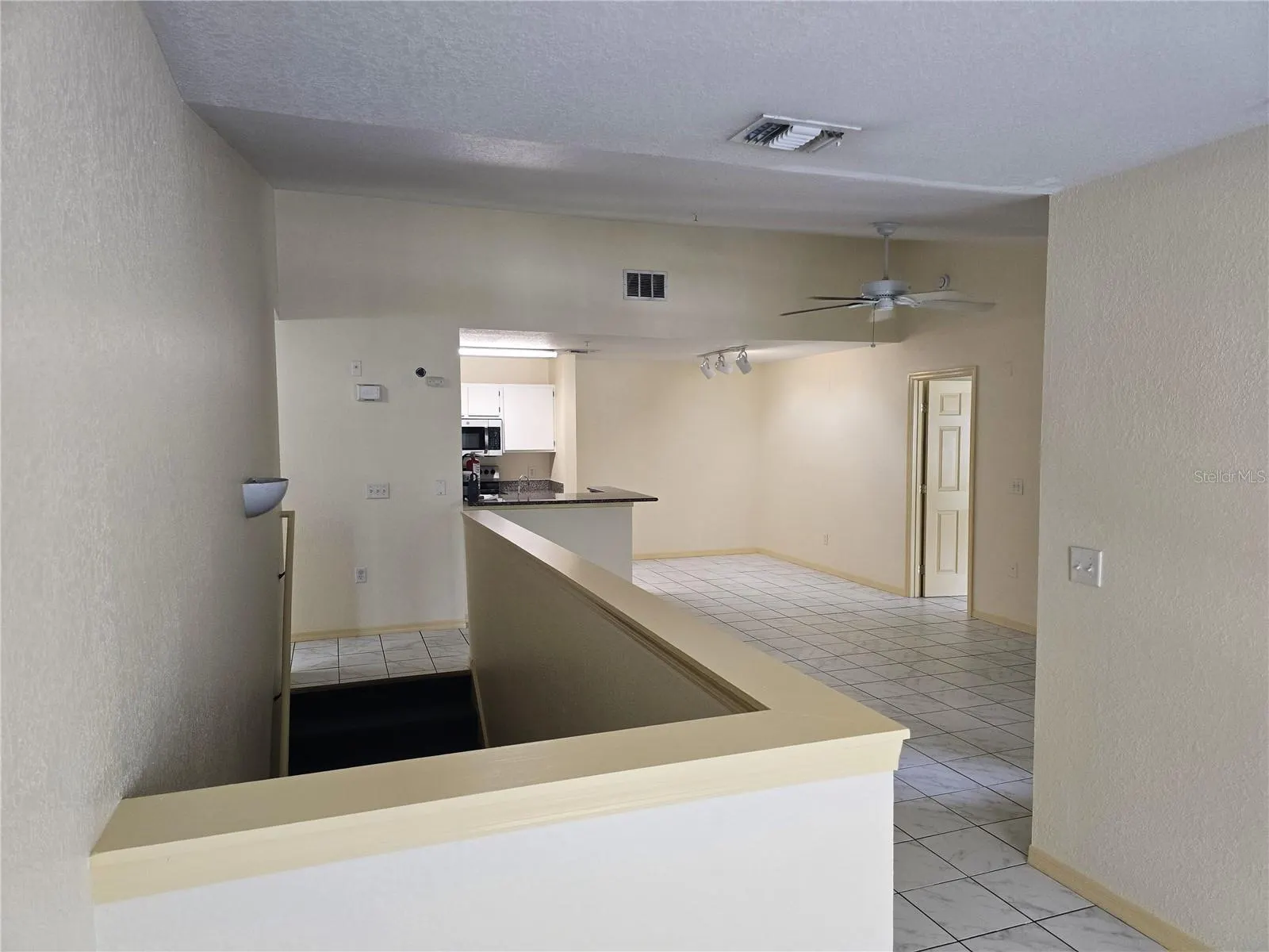 7428 VISTA WAY #201, #201