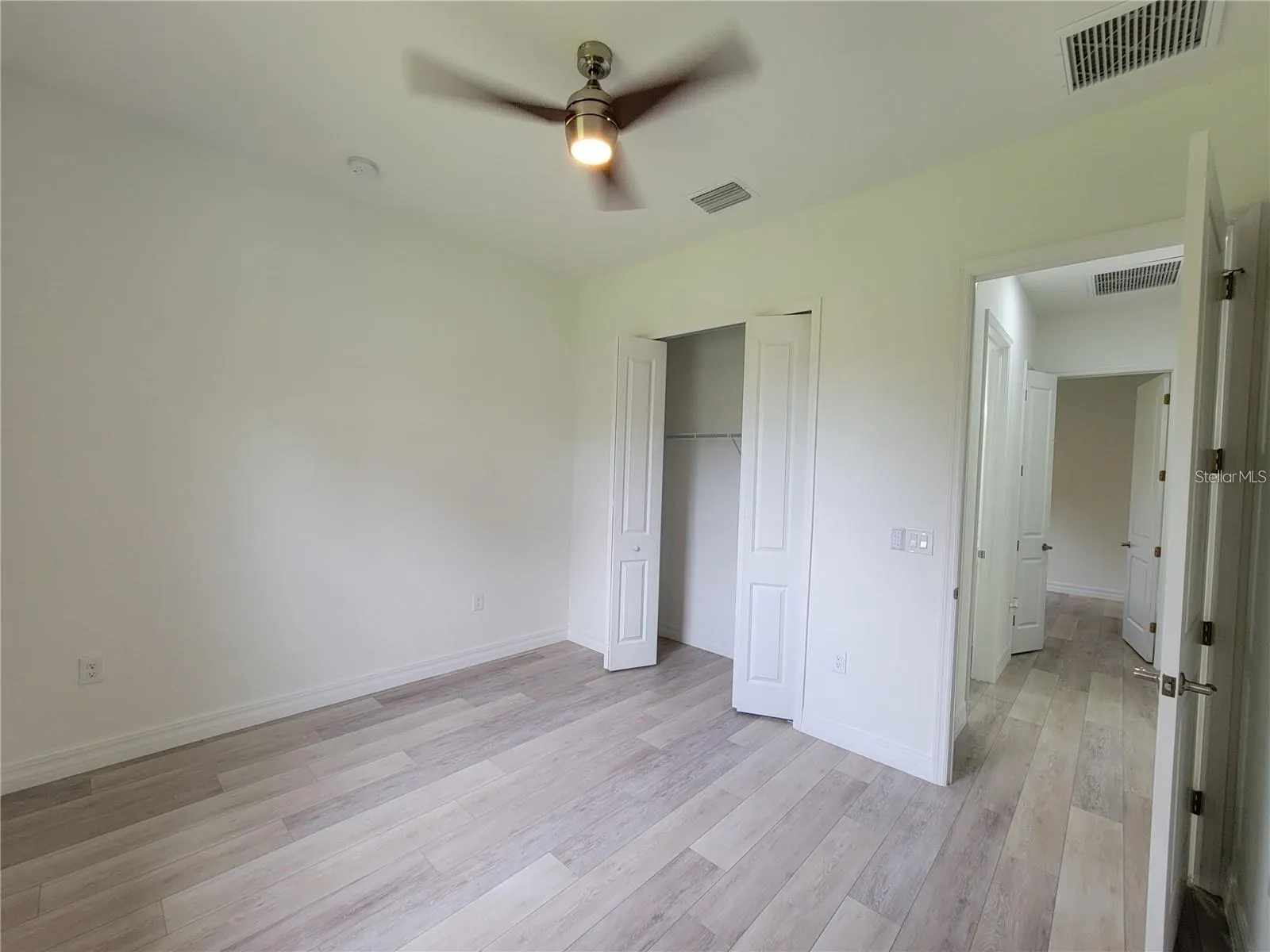 2721 PARASOL LN