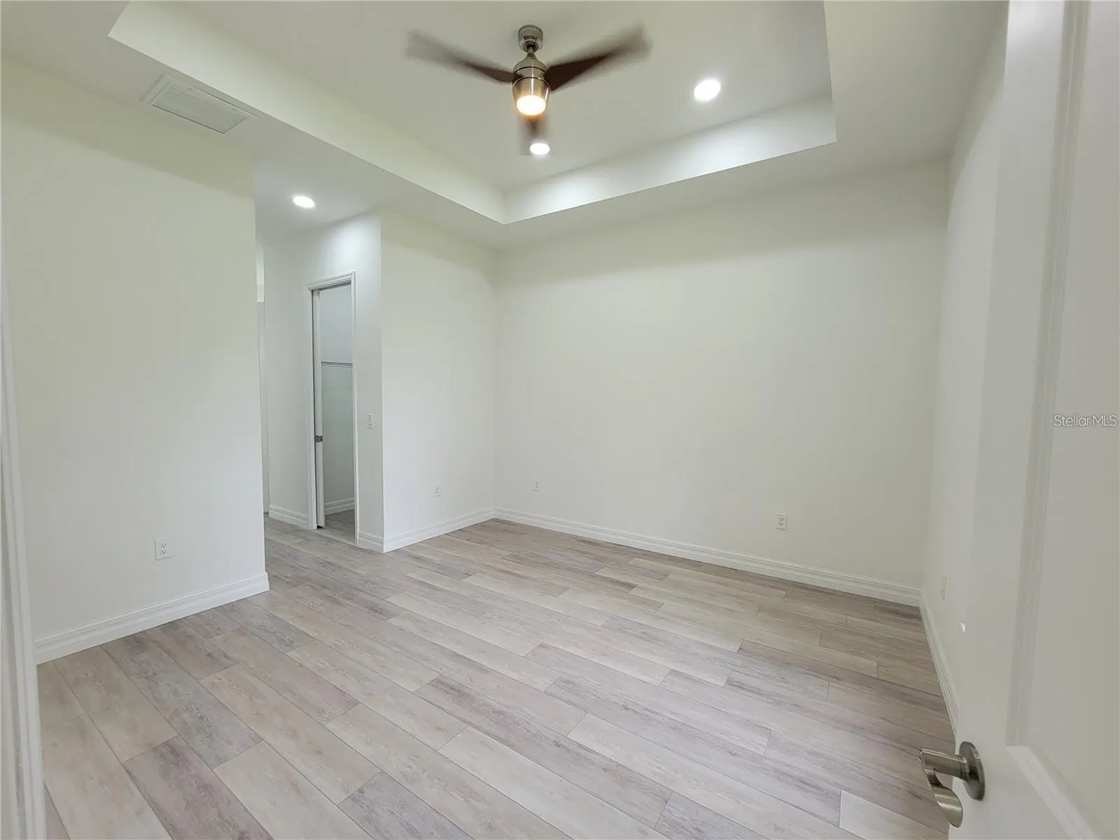 2721 PARASOL LN