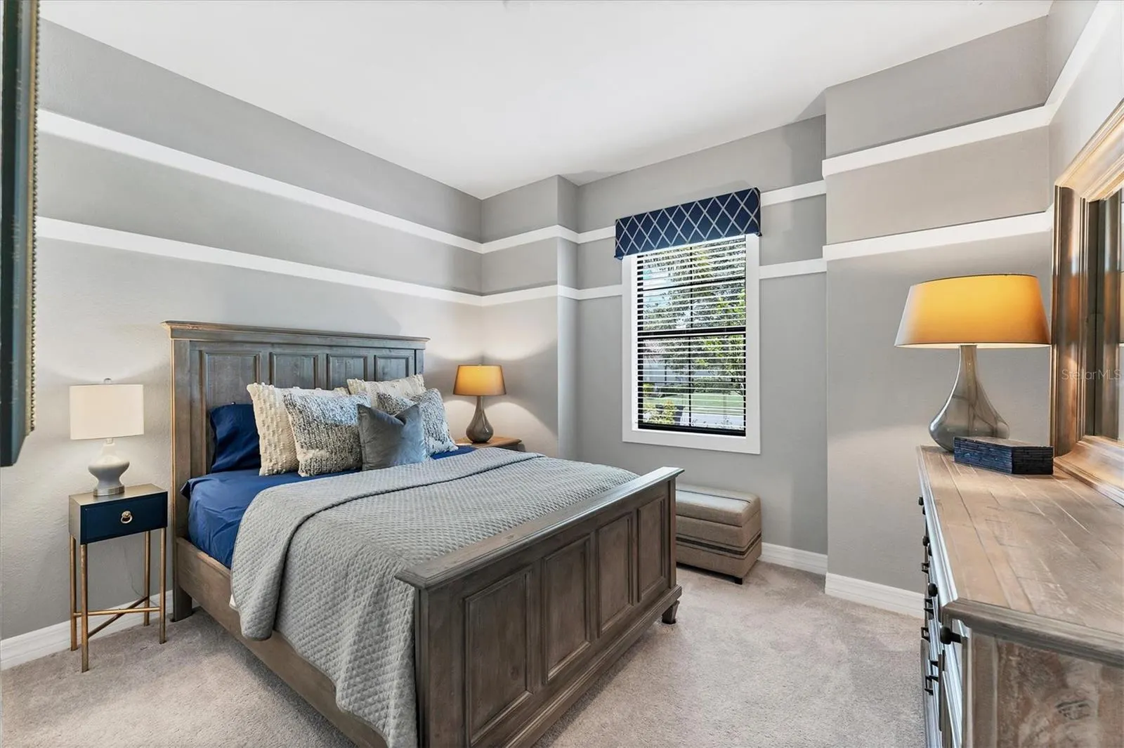 16508 HILLSIDE CIR