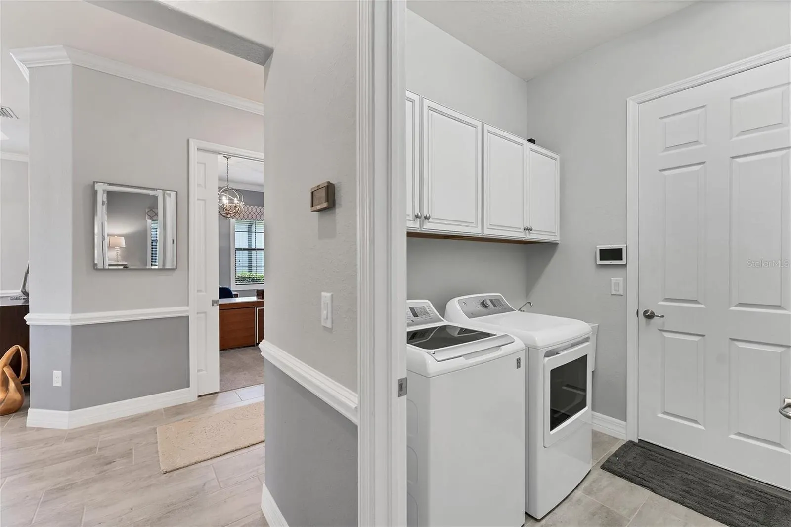 16508 HILLSIDE CIR