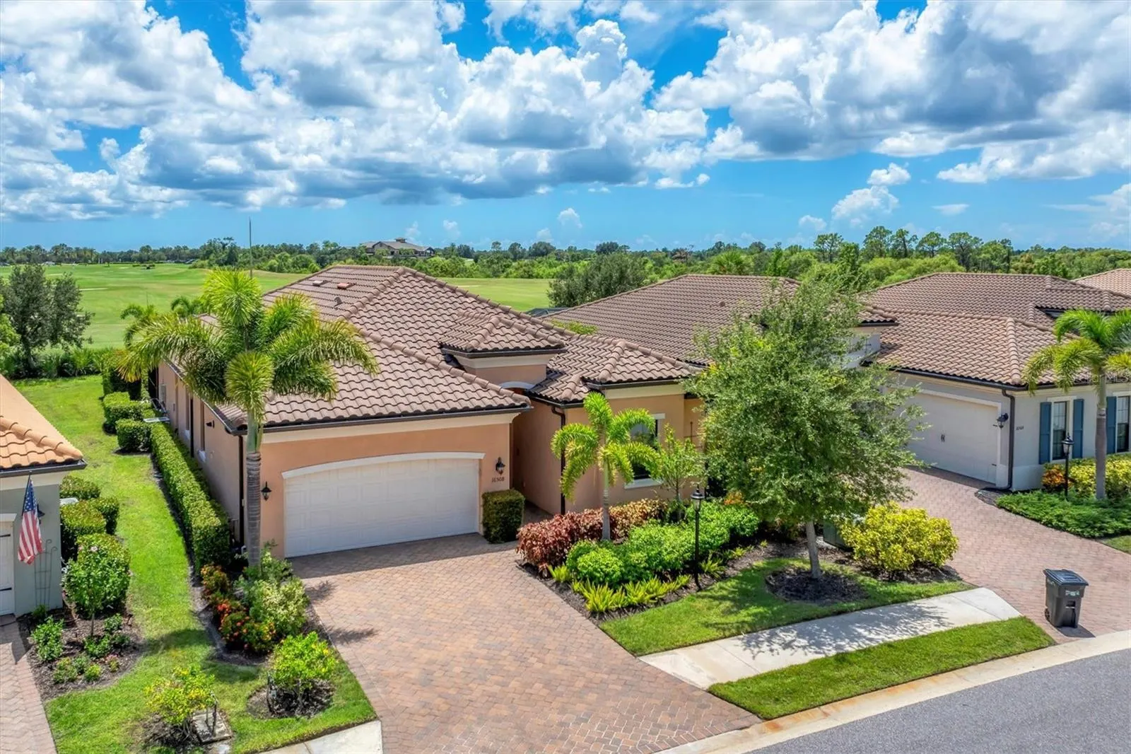 16508 HILLSIDE CIR