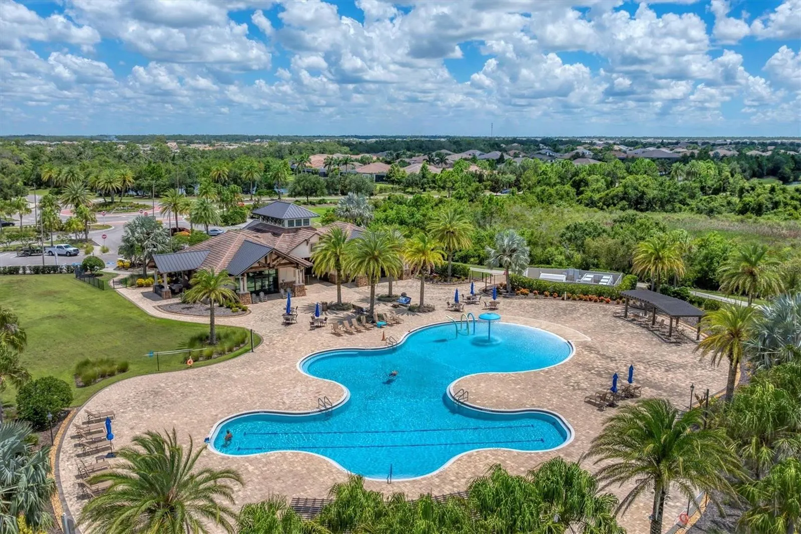 16508 HILLSIDE CIR