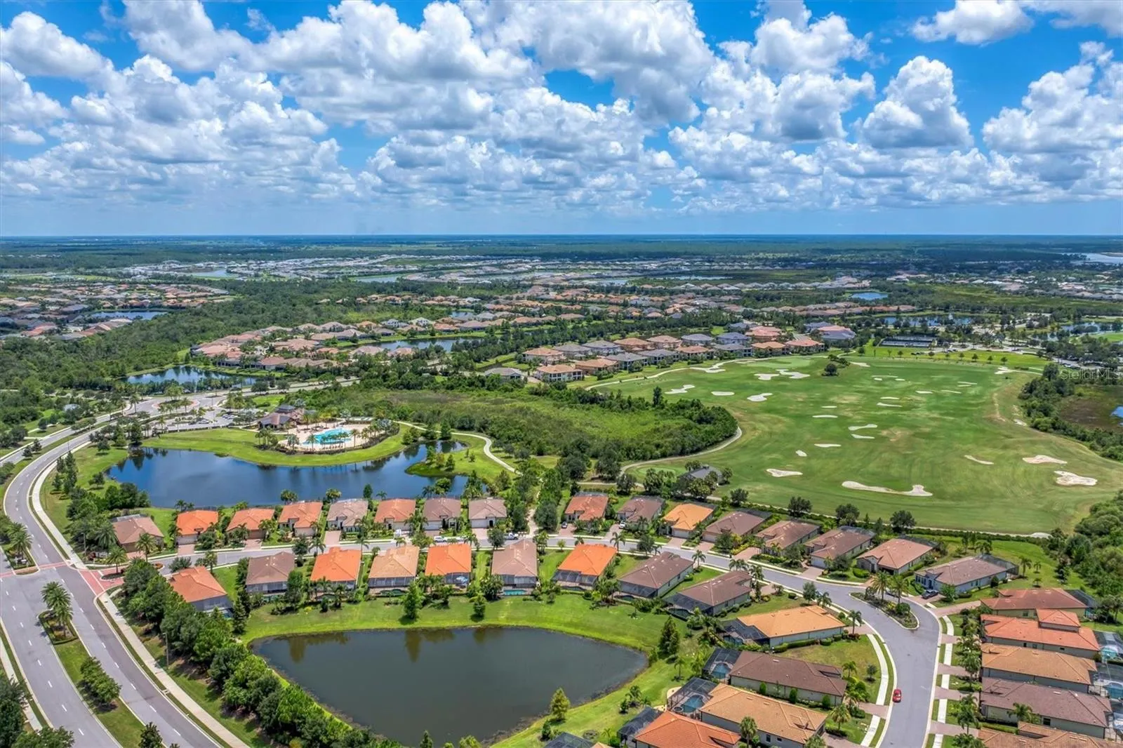 16508 HILLSIDE CIR