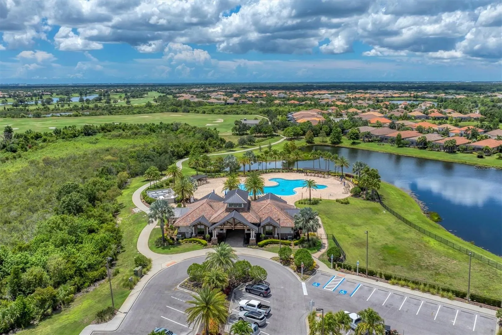 16508 HILLSIDE CIR