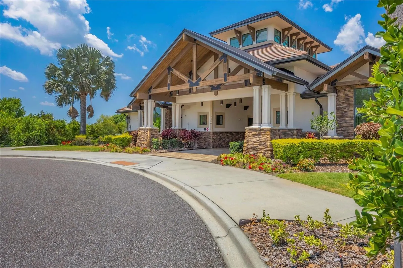 16508 HILLSIDE CIR