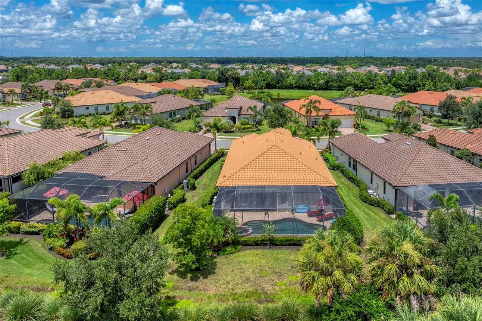 16508 HILLSIDE CIR