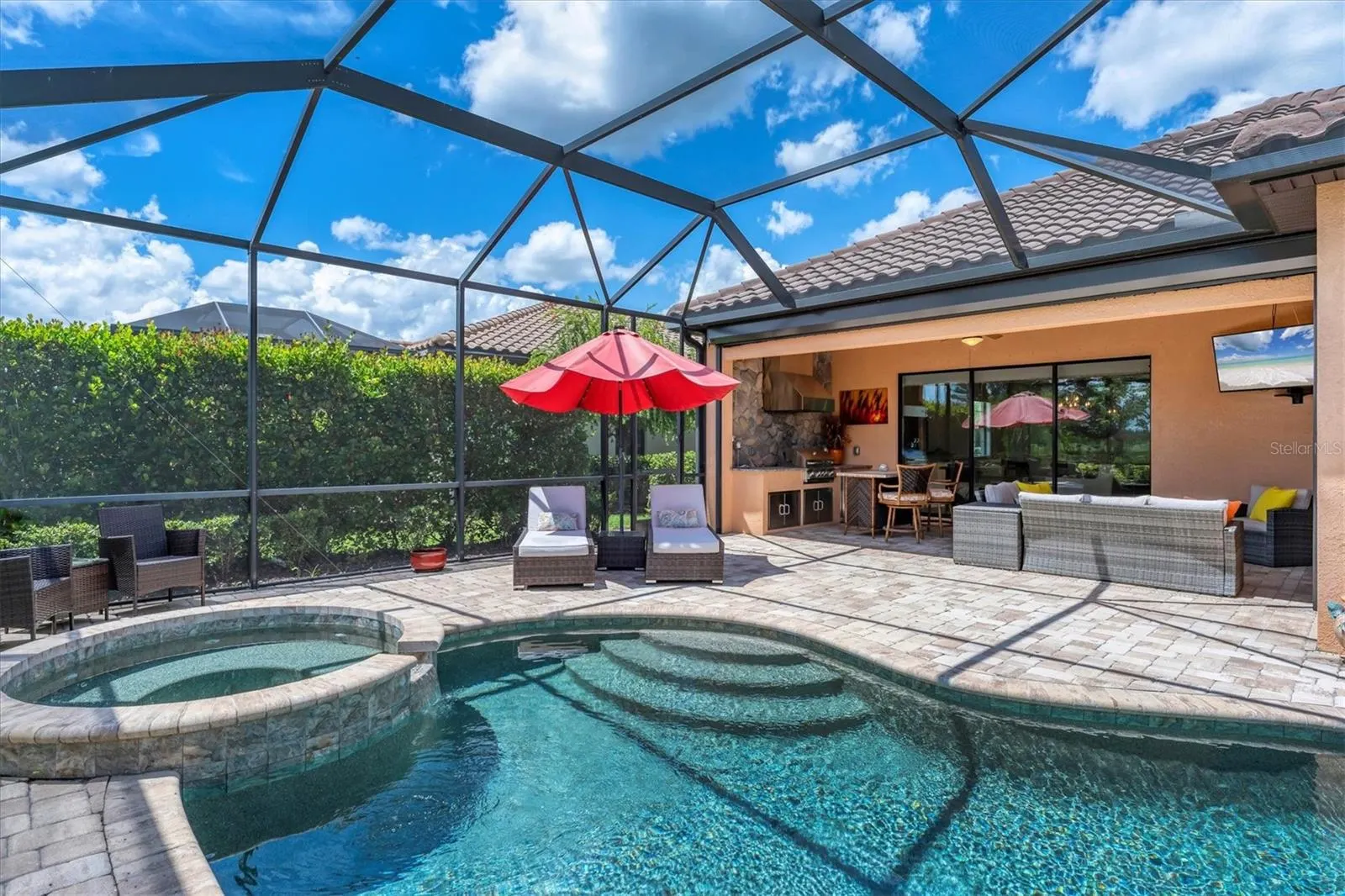 16508 HILLSIDE CIR