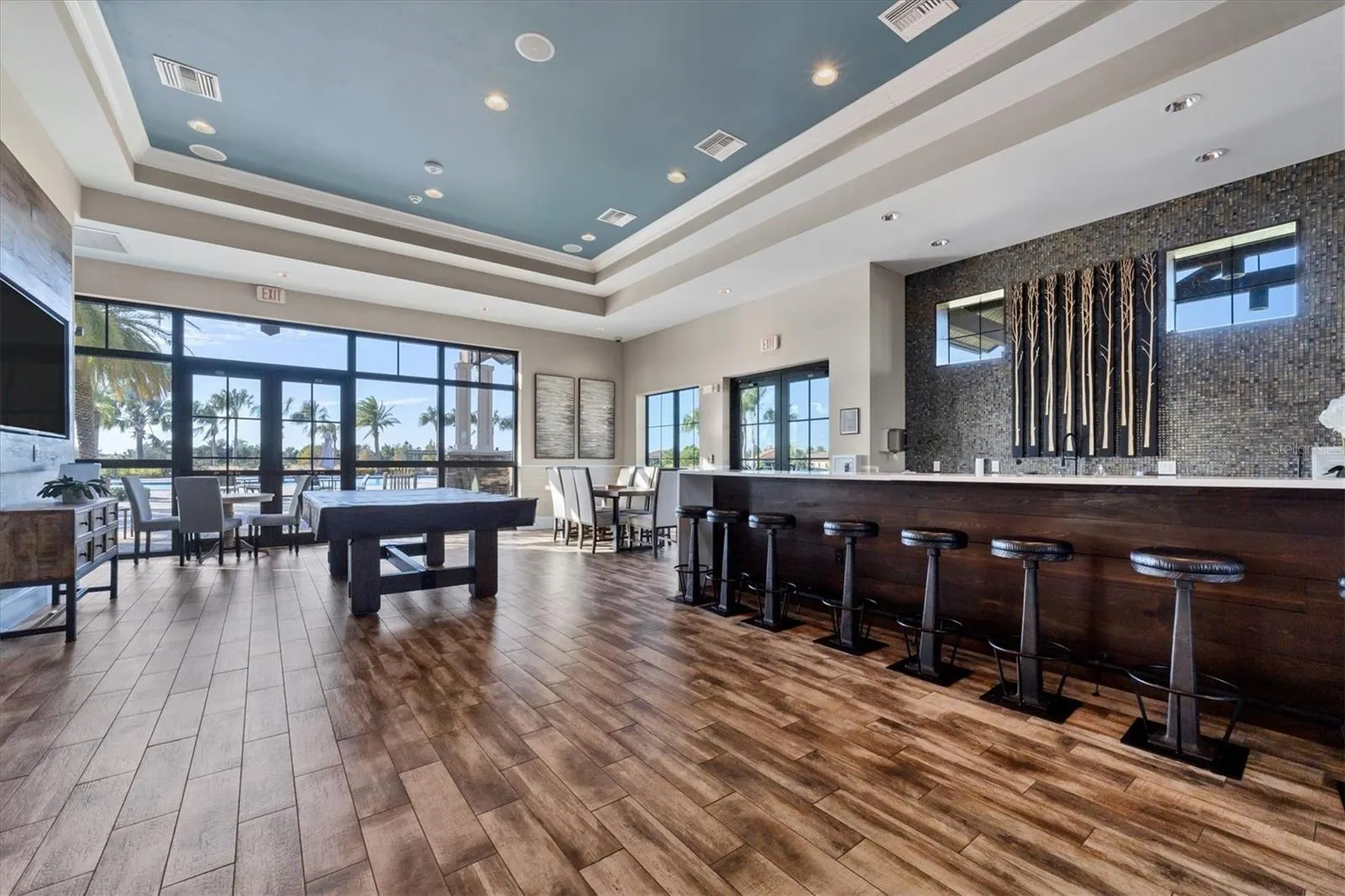 16508 HILLSIDE CIR