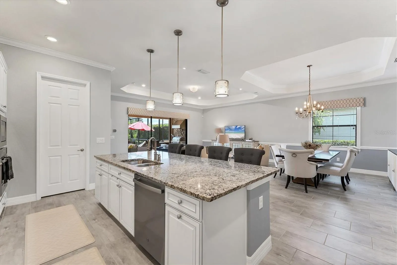 16508 HILLSIDE CIR
