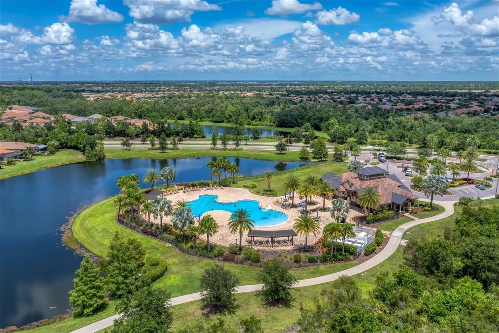 16508 HILLSIDE CIR