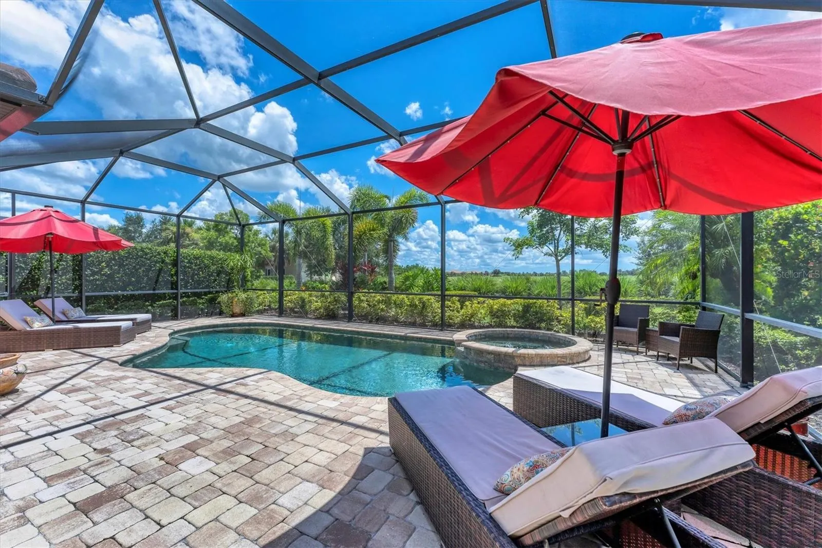16508 HILLSIDE CIR