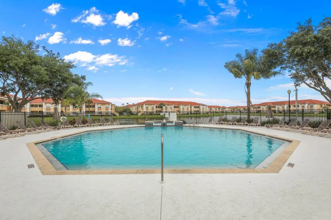 1005 VILLAGIO CIR #108, #108