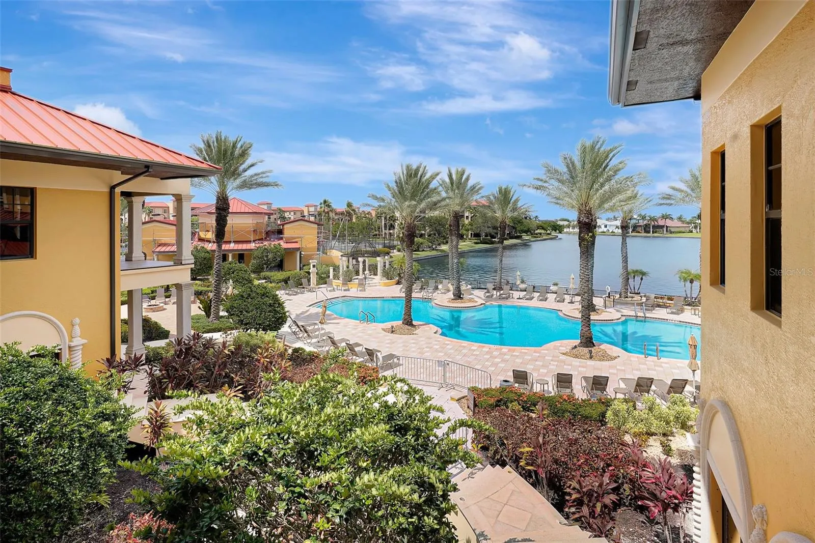 87 VIVANTE BLVD #403, #403