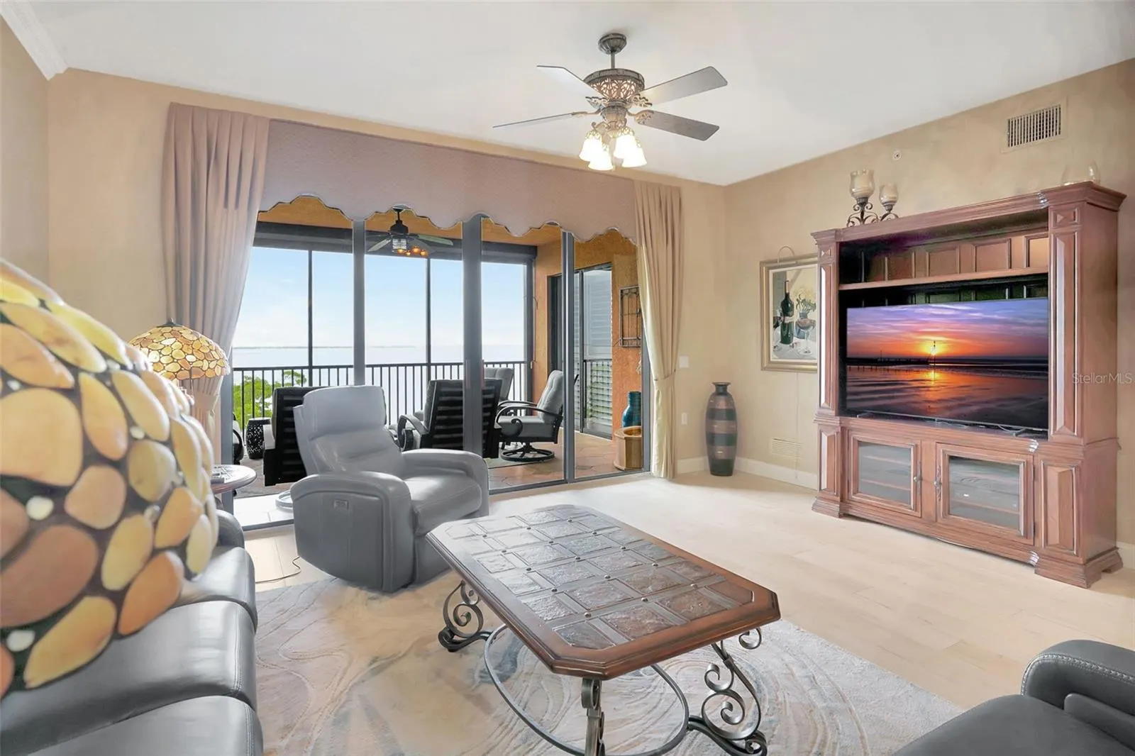 87 VIVANTE BLVD #403, #403