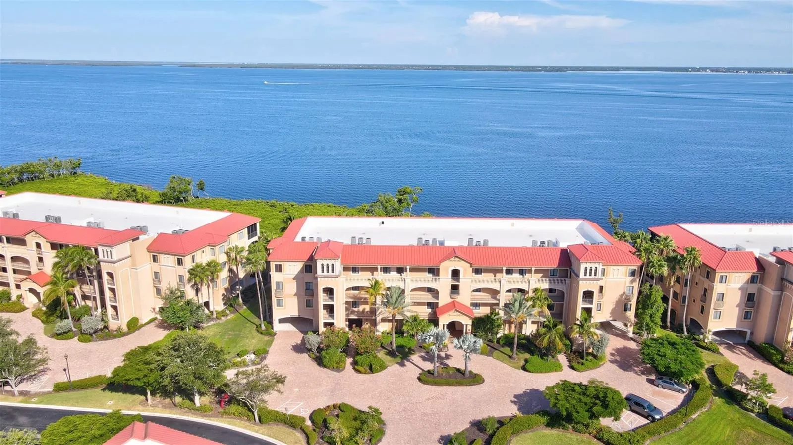 87 VIVANTE BLVD #403, #403
