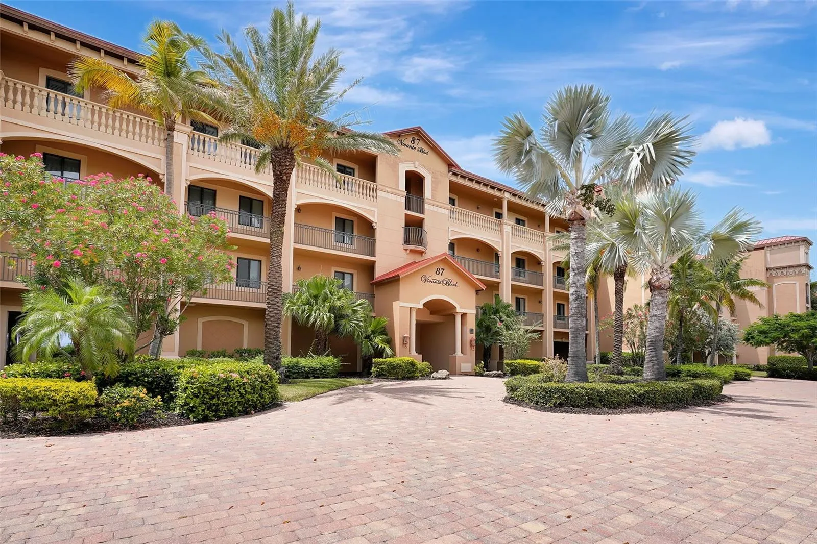 87 VIVANTE BLVD #403, #403