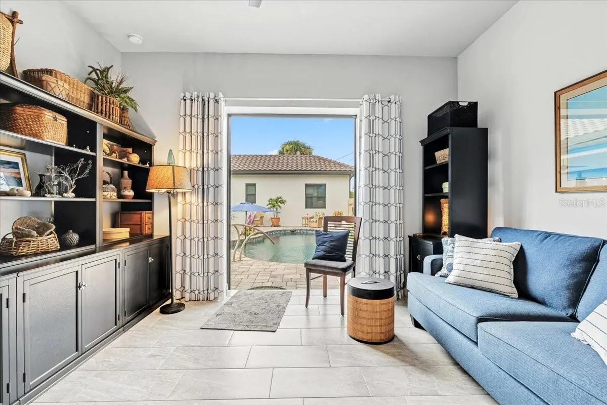 1109 THE RIALTO