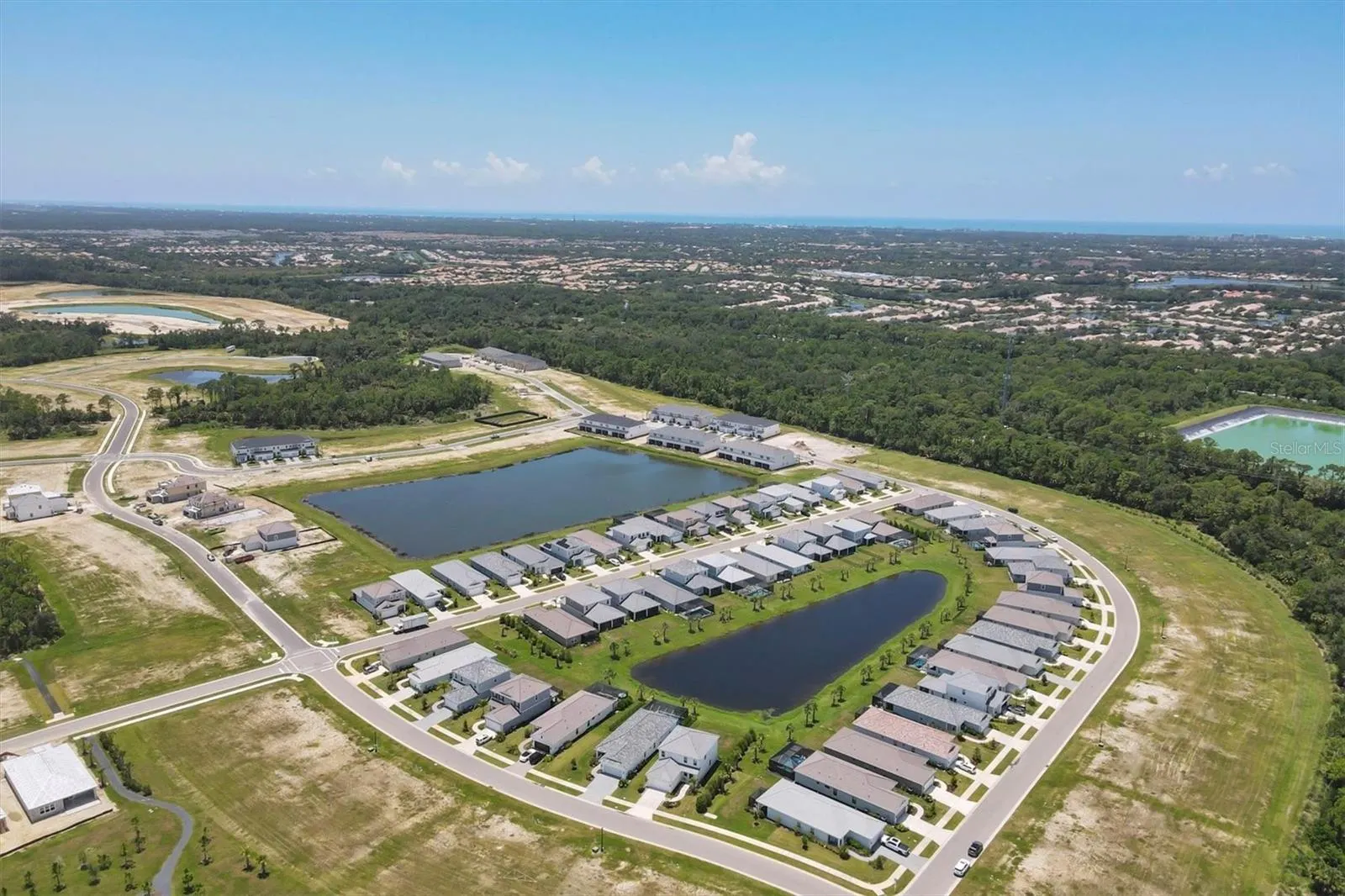 9924 CRYSTAL ISLES CIR