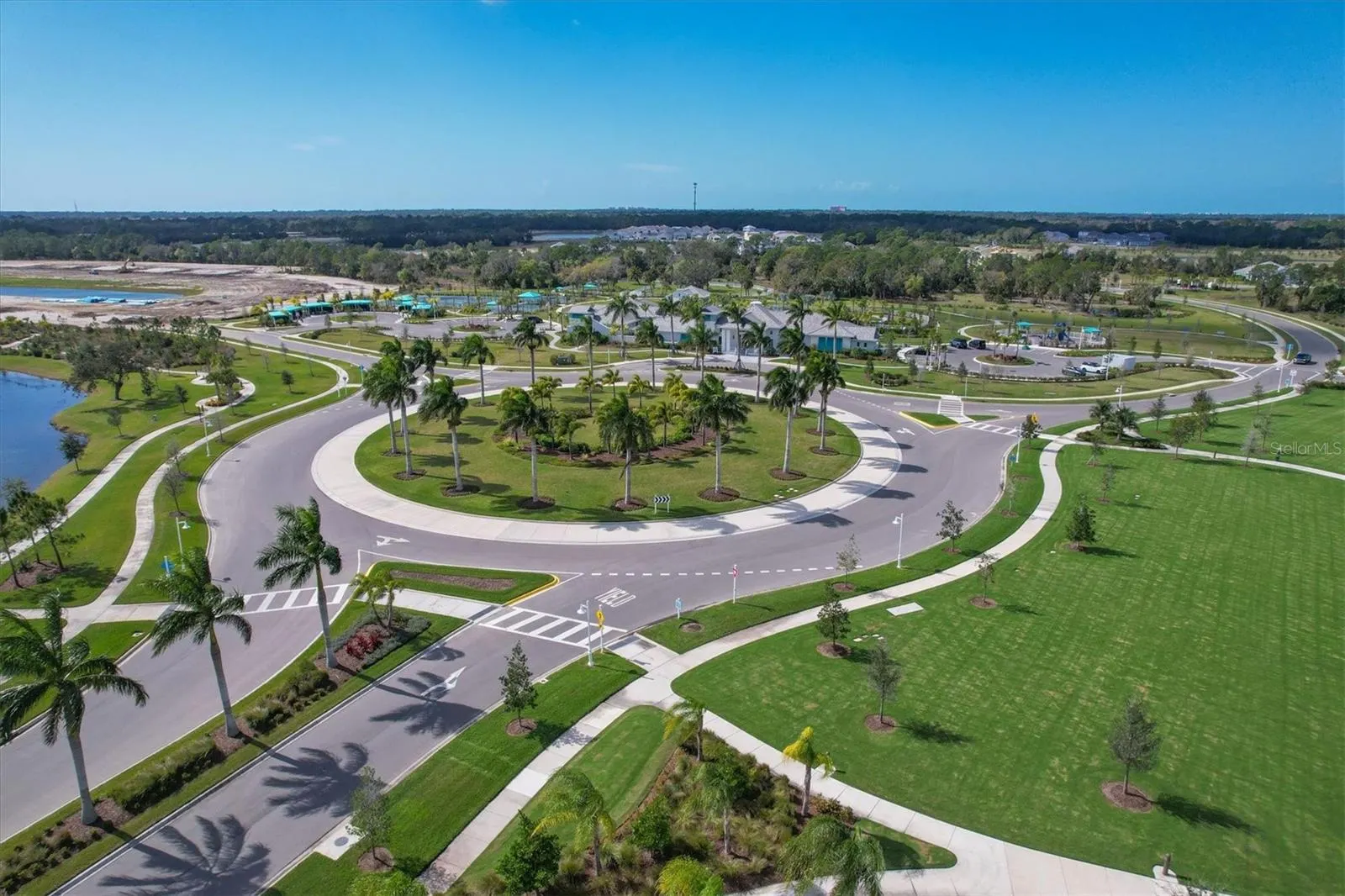 9924 CRYSTAL ISLES CIR