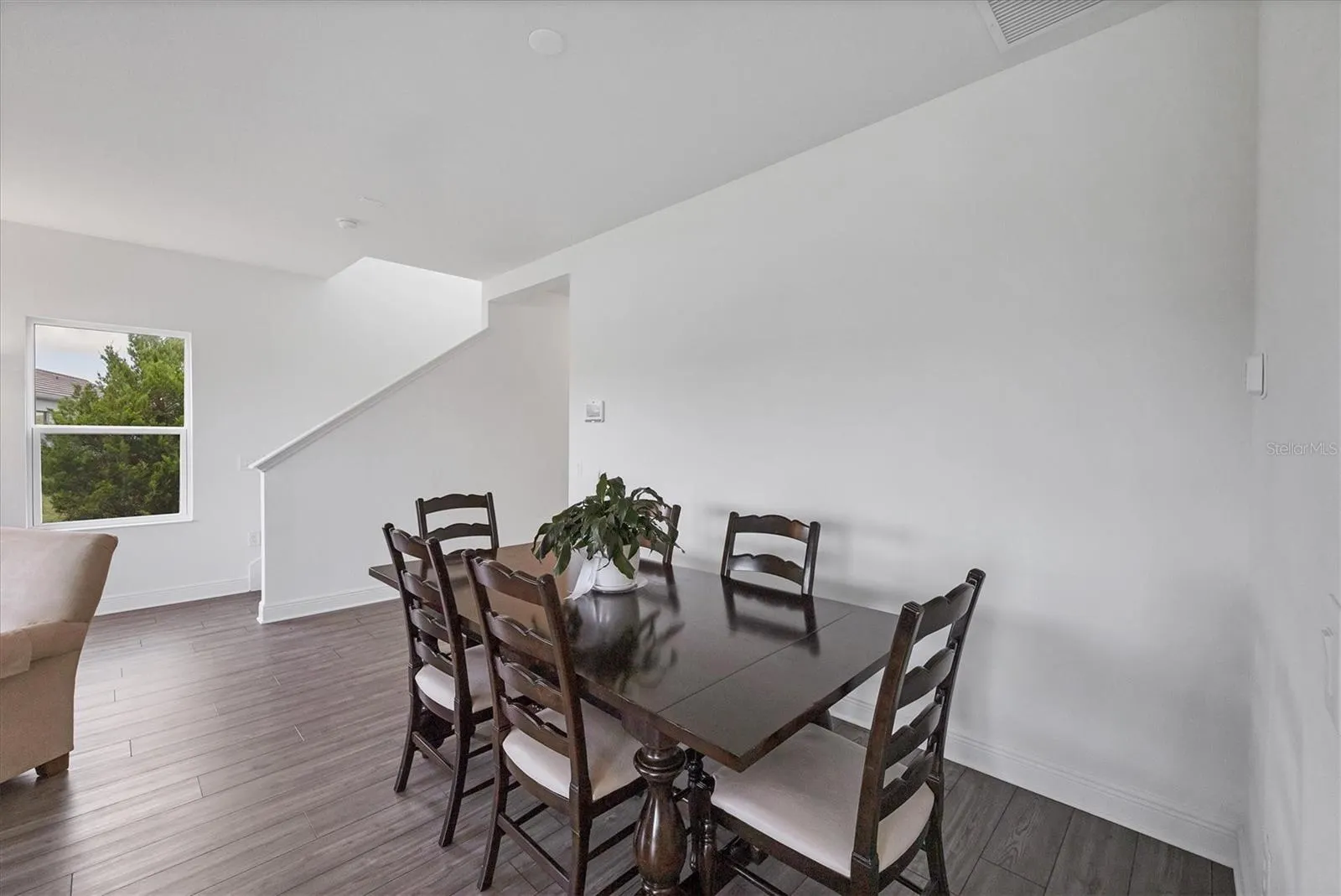 9924 CRYSTAL ISLES CIR