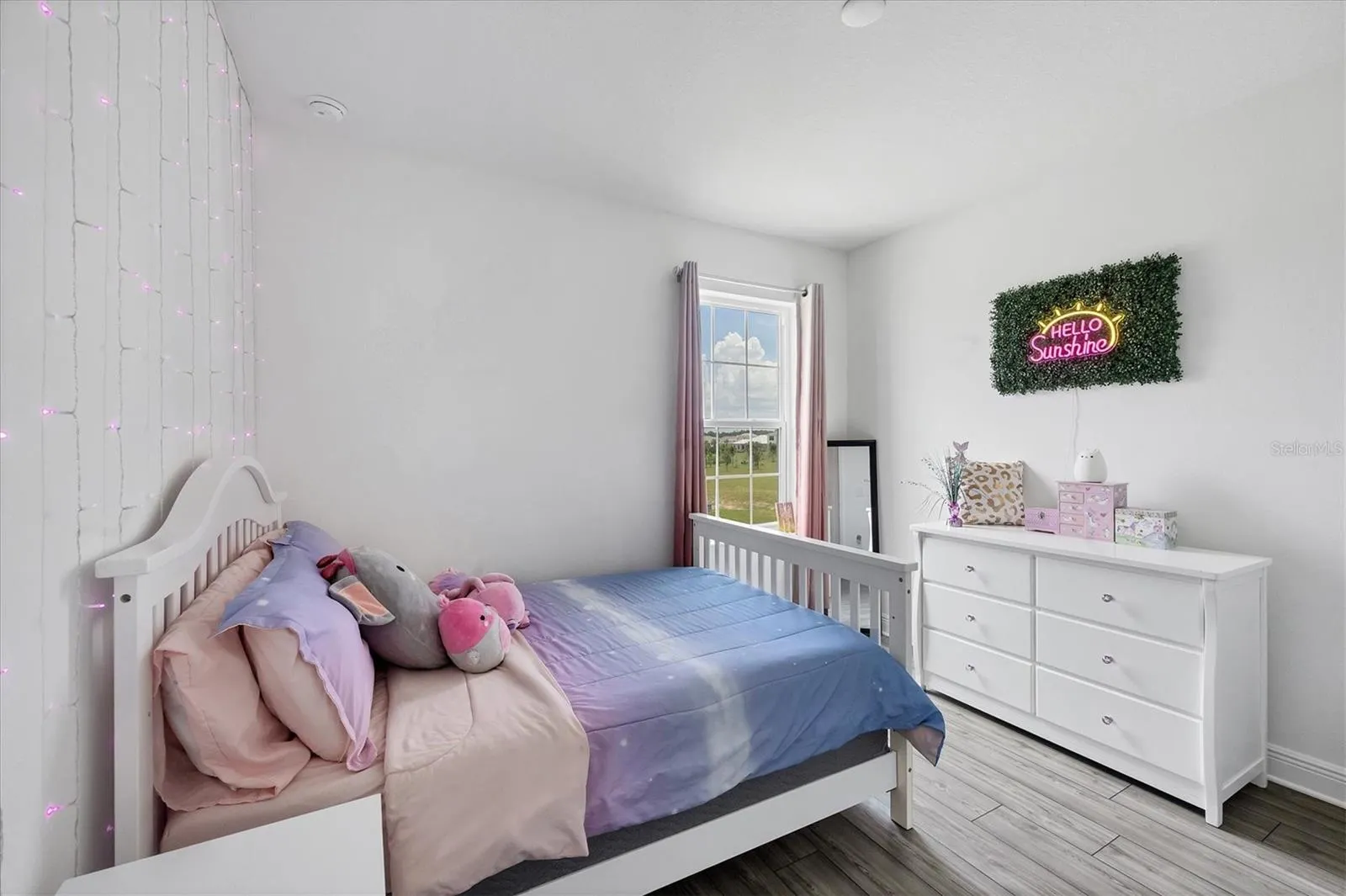 9924 CRYSTAL ISLES CIR