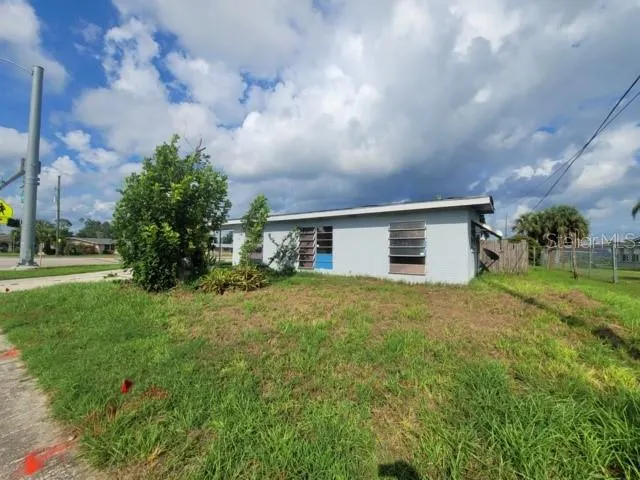 2144 HARBOR BLVD