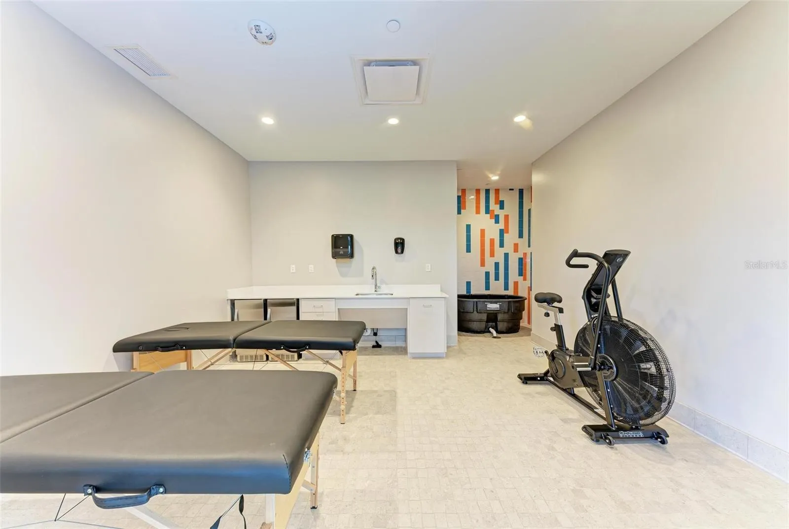 4338 SILO PORT CT