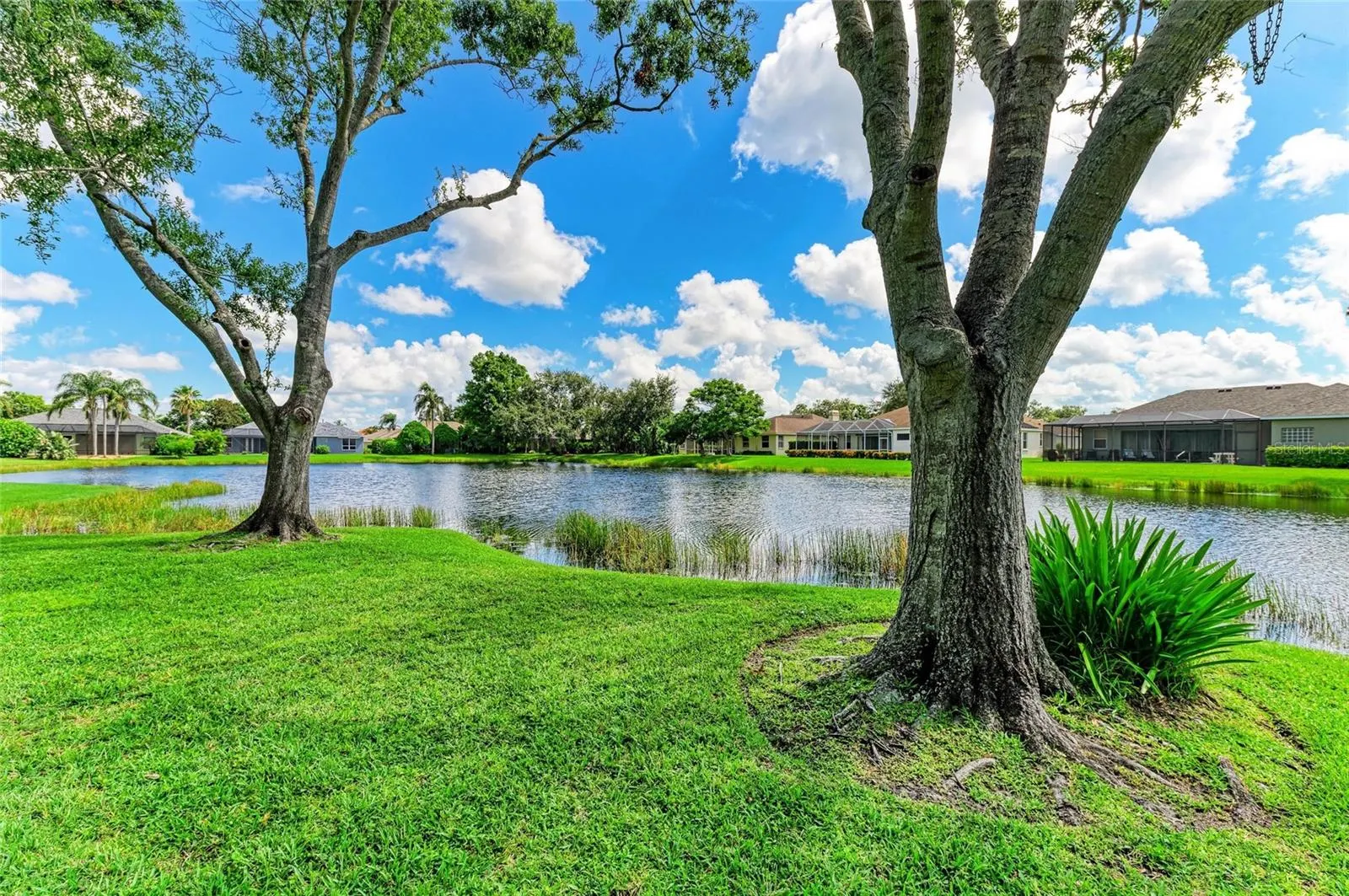 5225 FIELDING LN