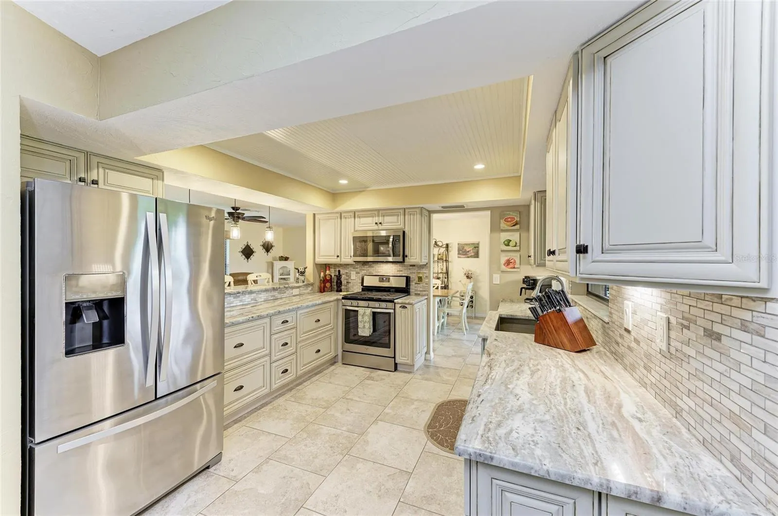 5225 FIELDING LN