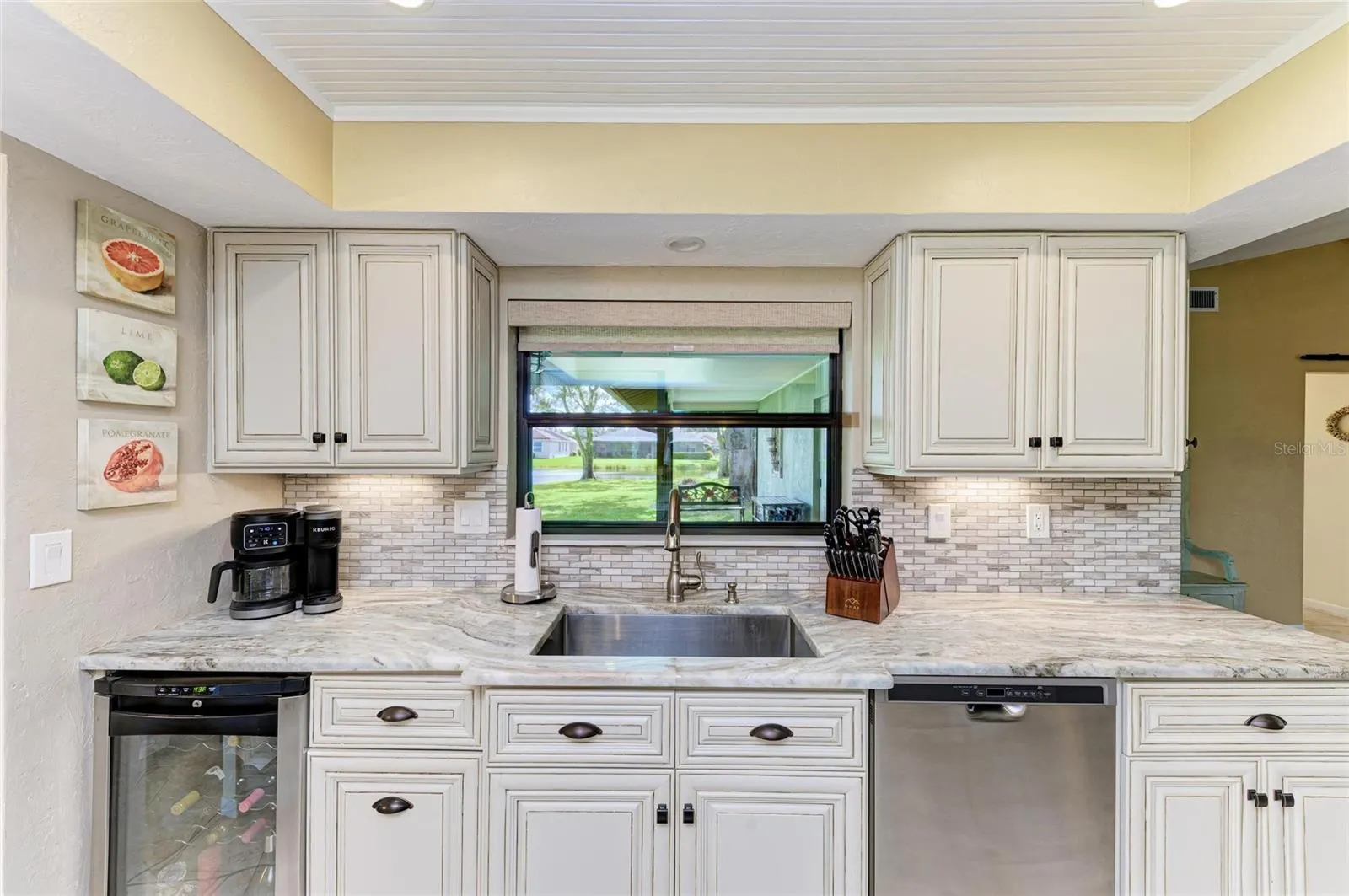5225 FIELDING LN