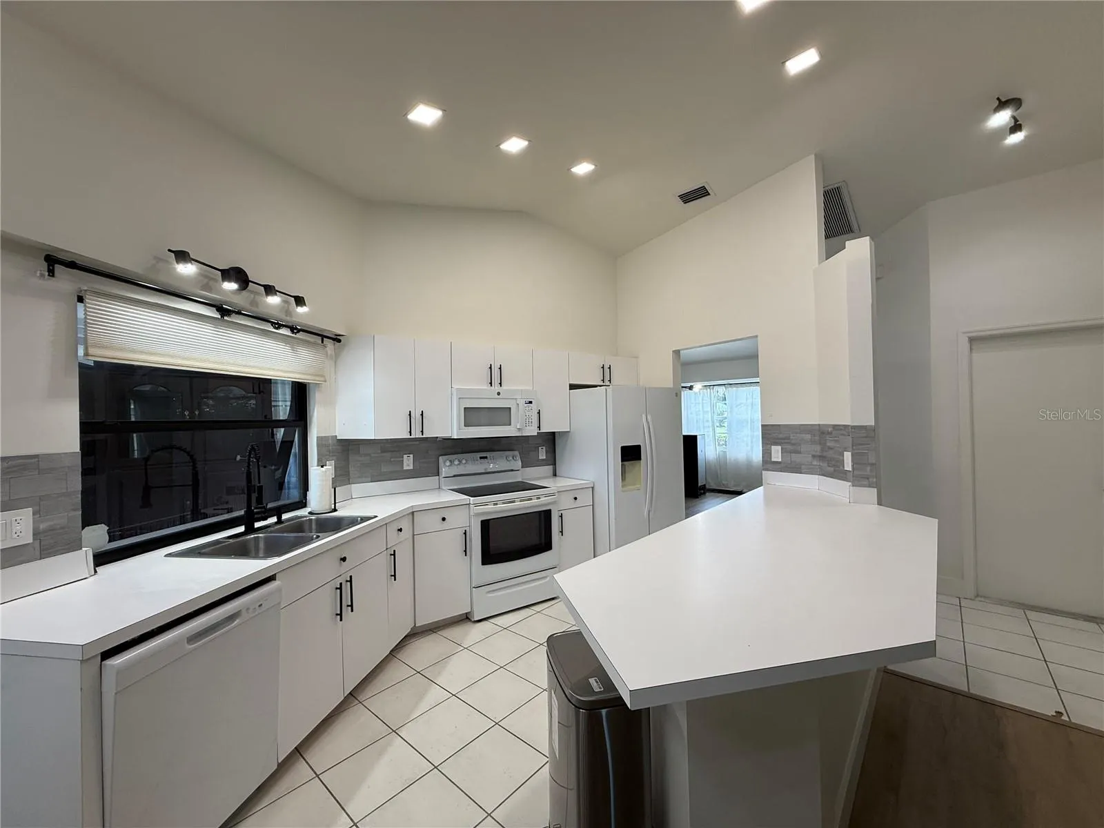 1304 ALTON RD