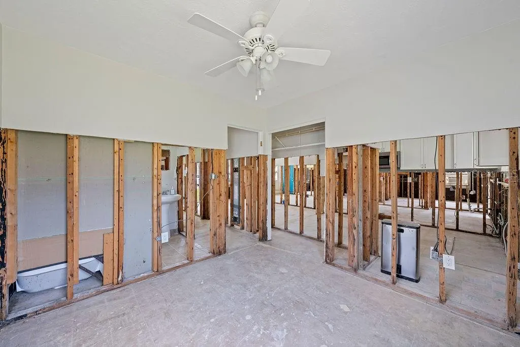 14050 MIRAMAR AVE