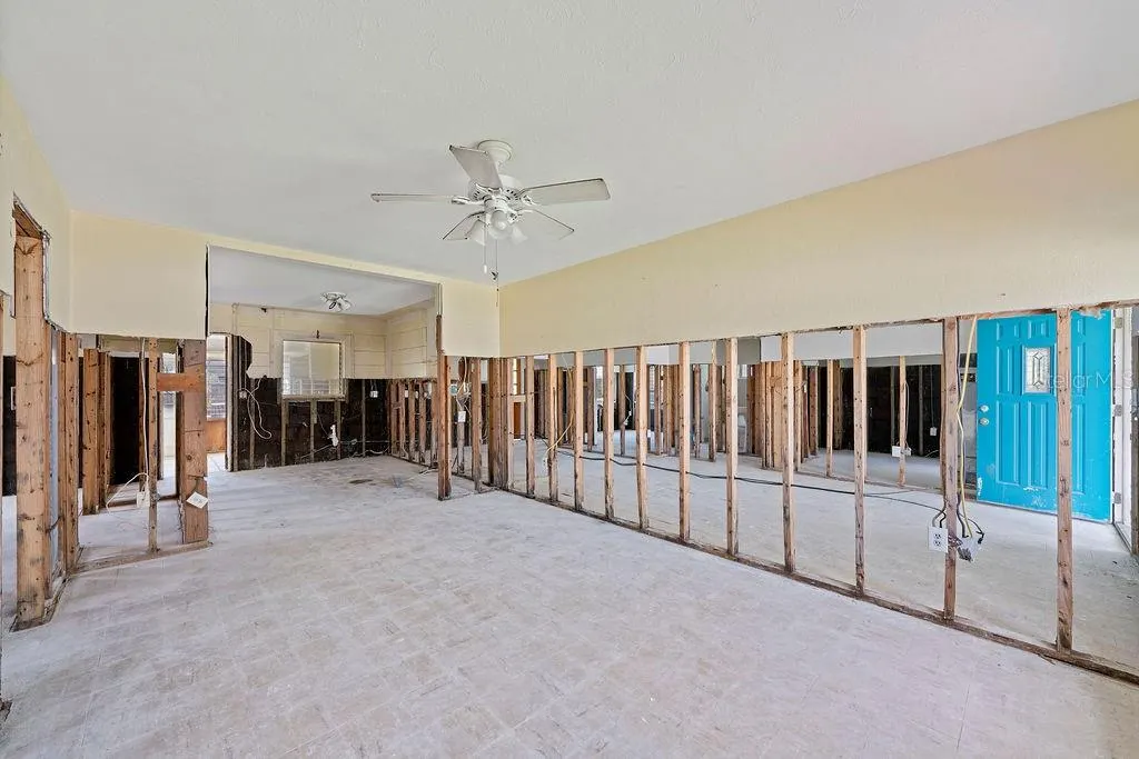 14050 MIRAMAR AVE