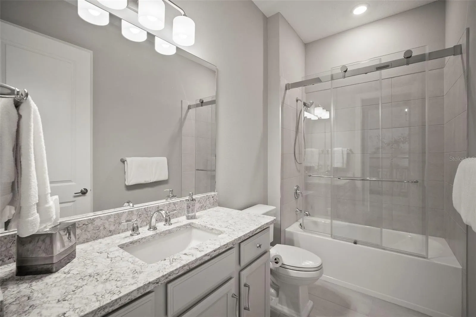 16318 UMBRIA PL