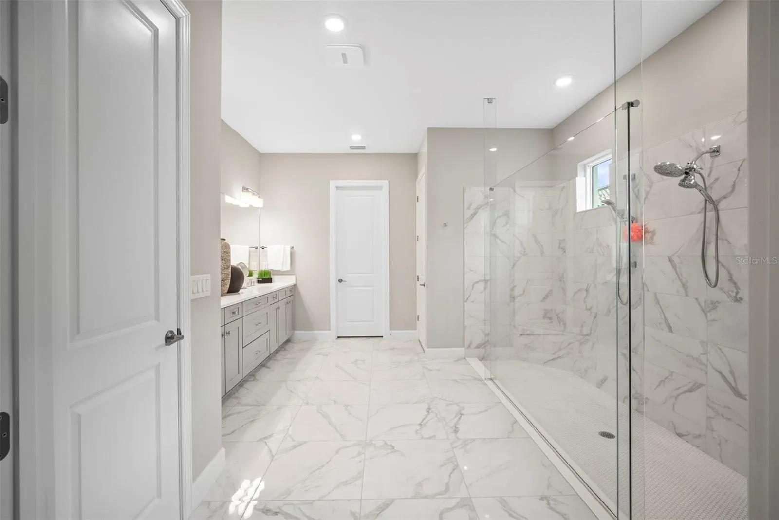 16318 UMBRIA PL