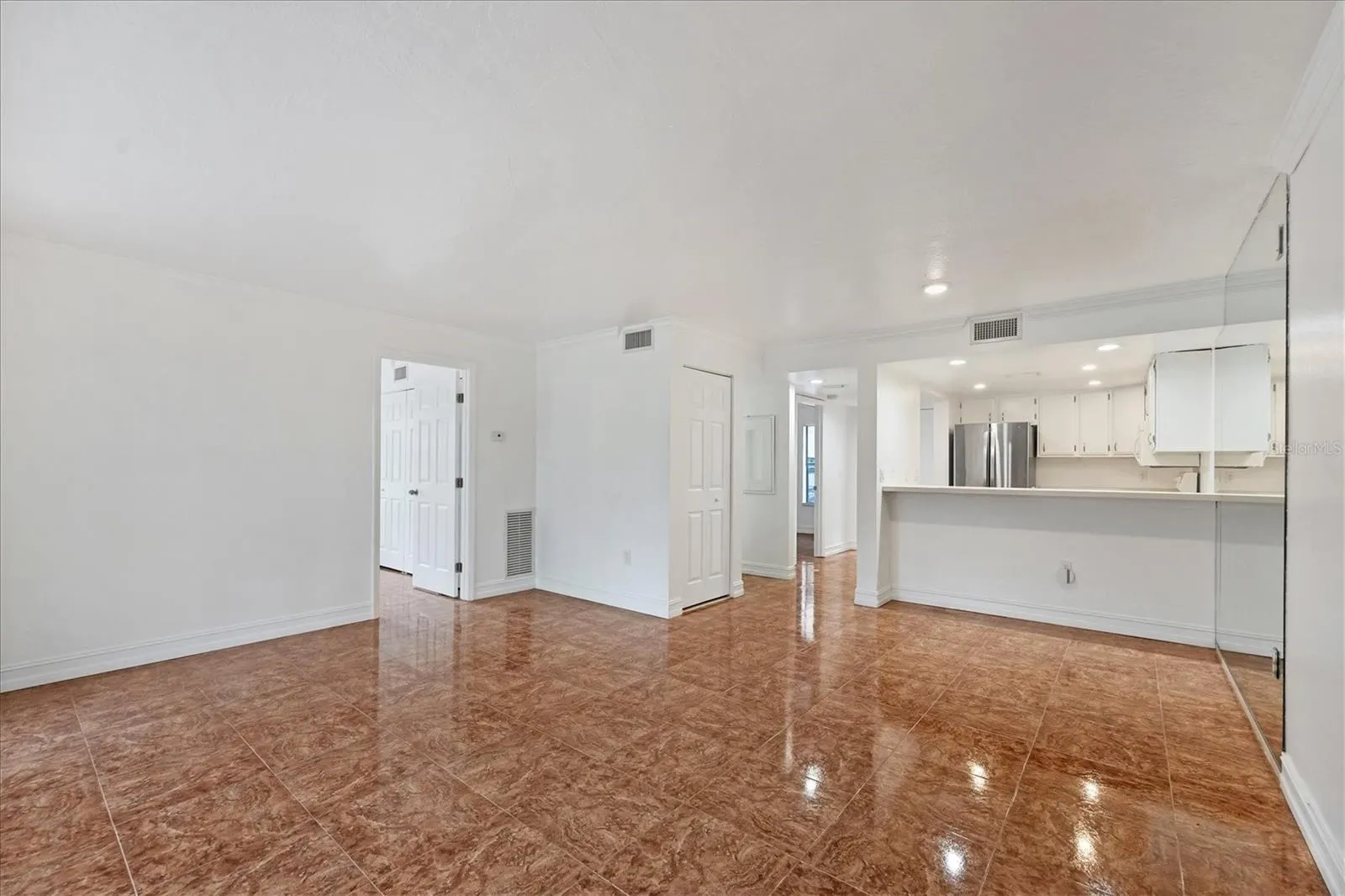 4602 RINGWOOD MDW #13, #13