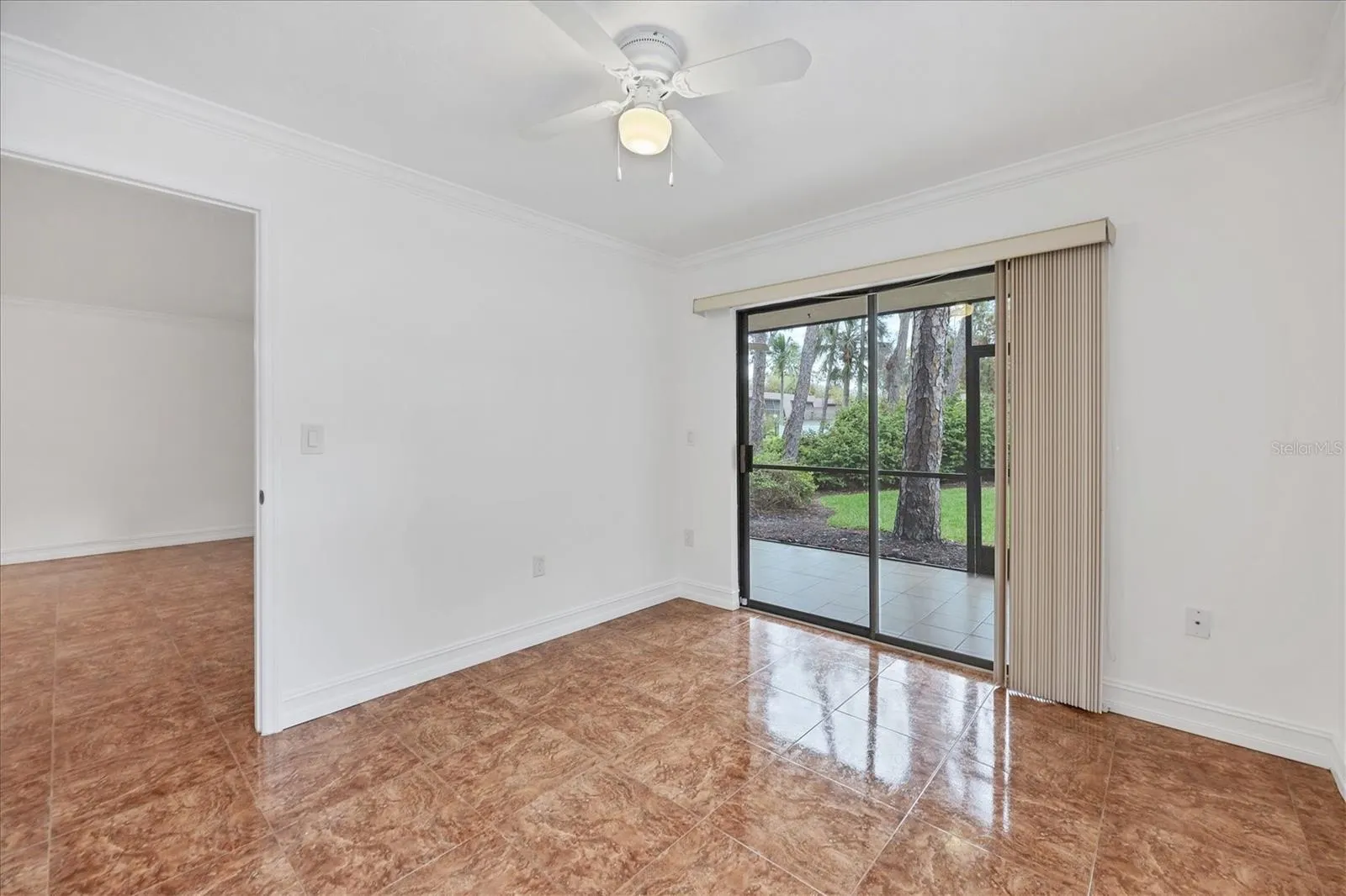 4602 RINGWOOD MDW #13, #13
