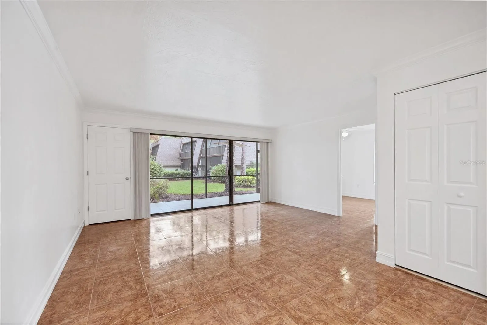 4602 RINGWOOD MDW #13, #13