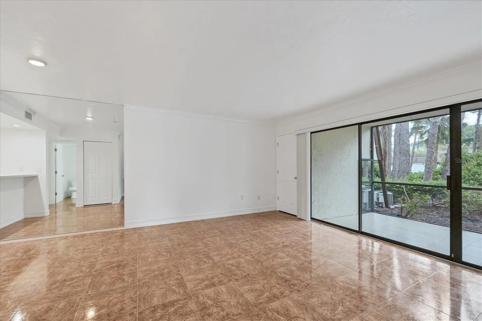 4602 RINGWOOD MDW #13, #13