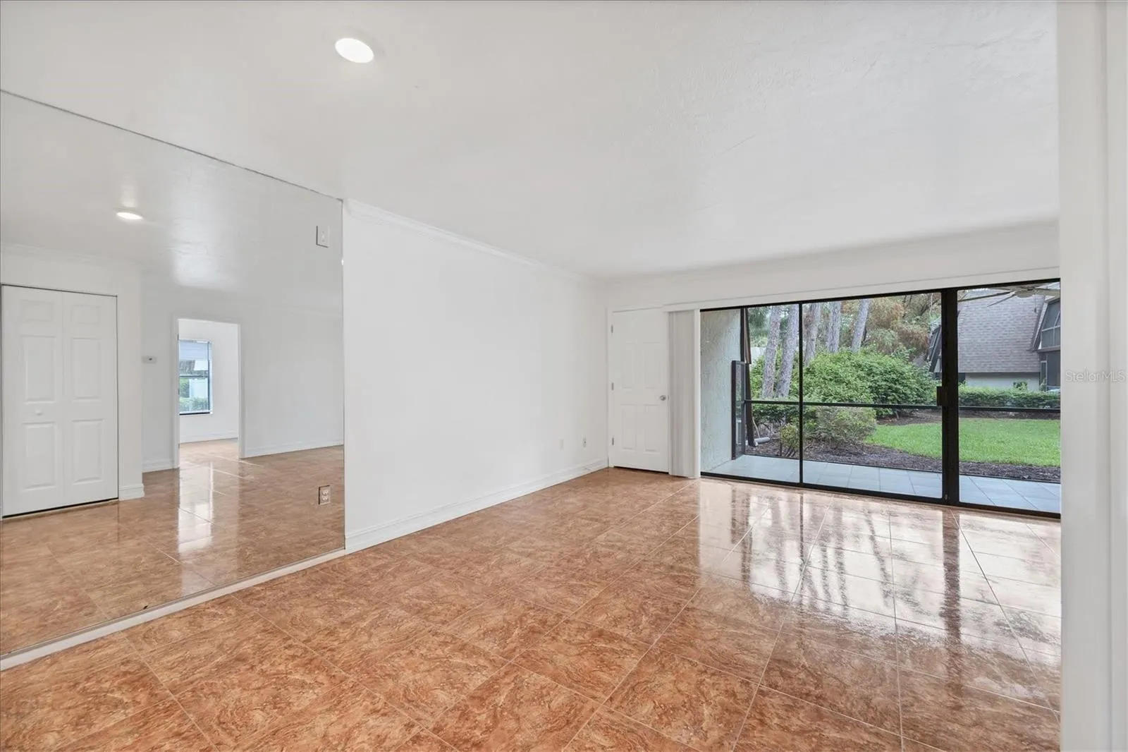 4602 RINGWOOD MDW #13, #13