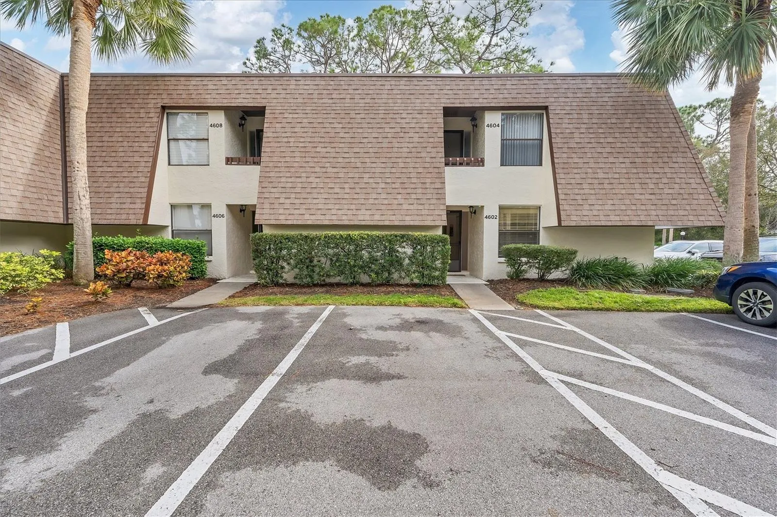 4602 RINGWOOD MDW #13, #13